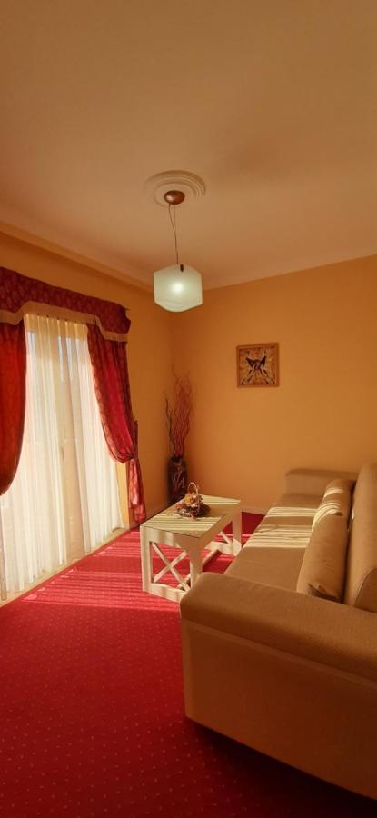Hotel Le Olive Elbasan Exterior photo